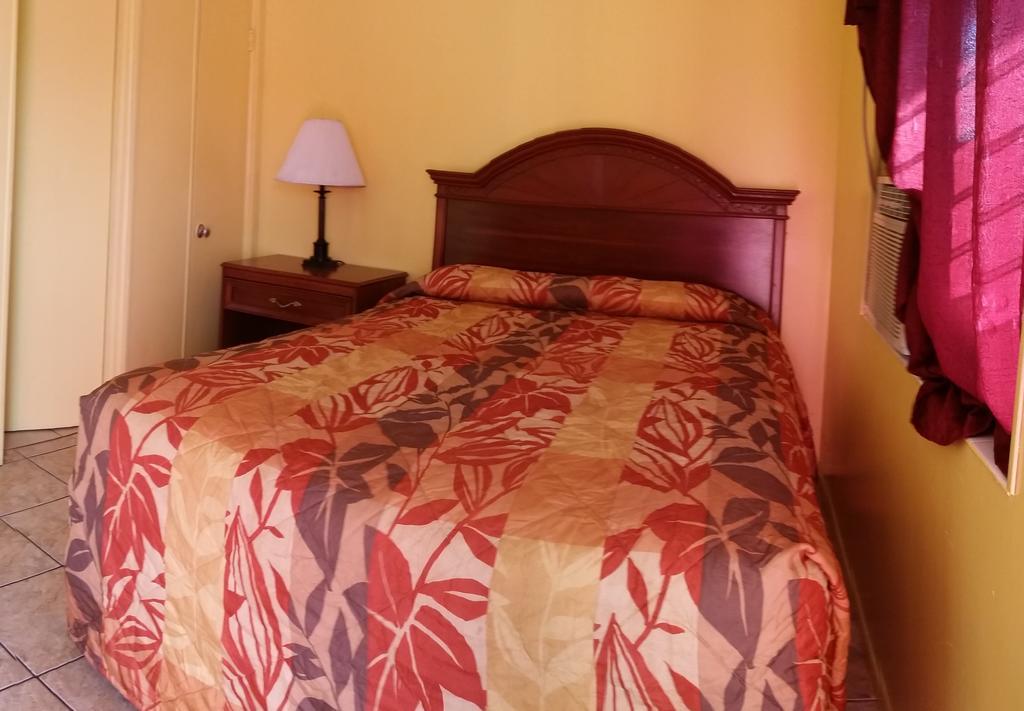 Twi Light Motel Holly Hill Room photo