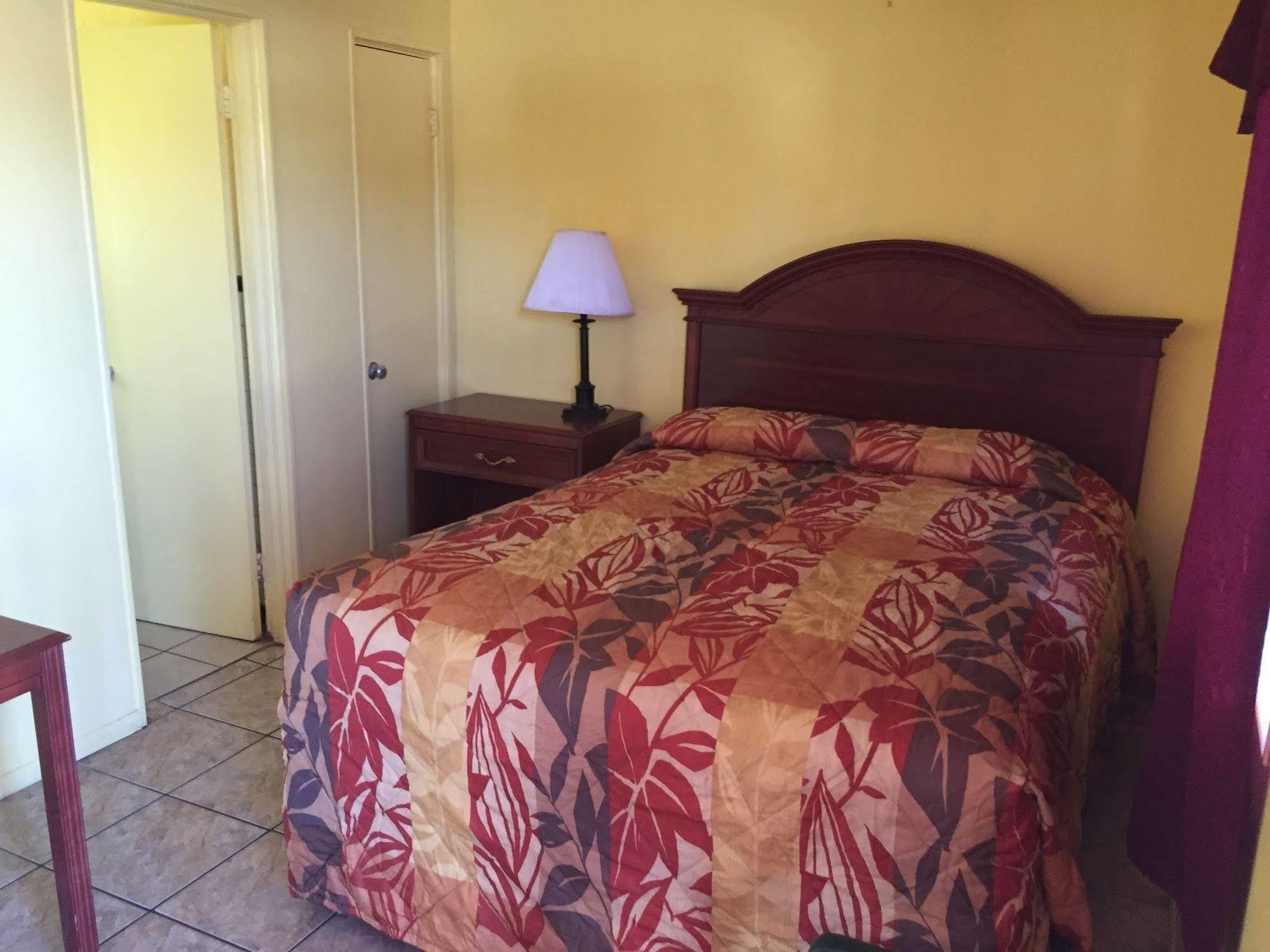 Twi Light Motel Holly Hill Exterior photo